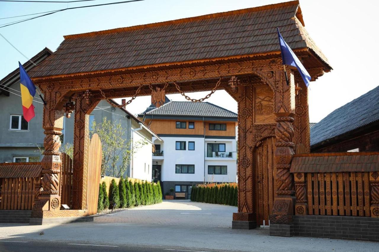 Pensiunea Maramures Guesthouse วิโชเดโจส ภายนอก รูปภาพ