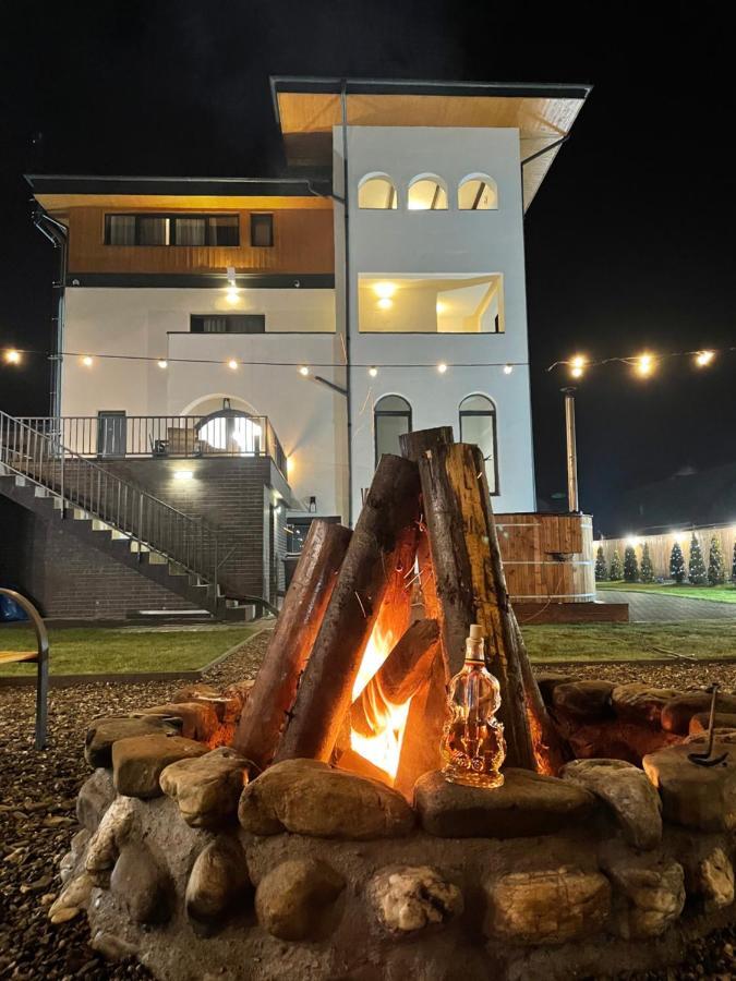 Pensiunea Maramures Guesthouse วิโชเดโจส ภายนอก รูปภาพ